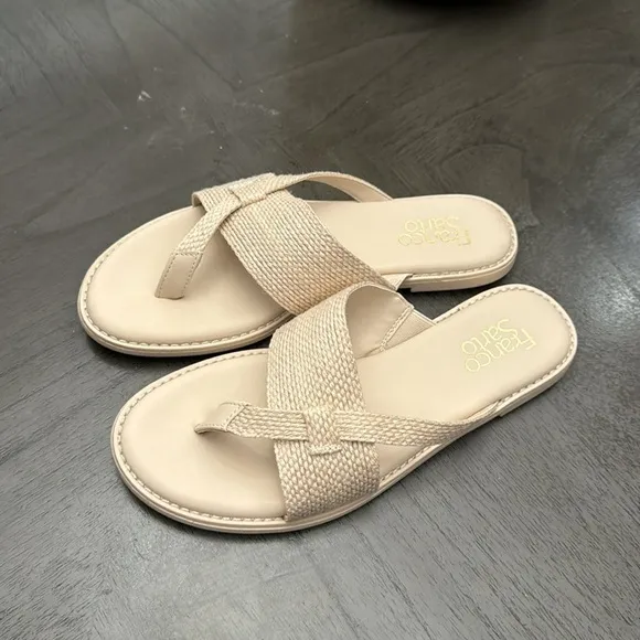 FRANCO SARTO Jenice Womens Natural Fb Slip On Thong Sandals