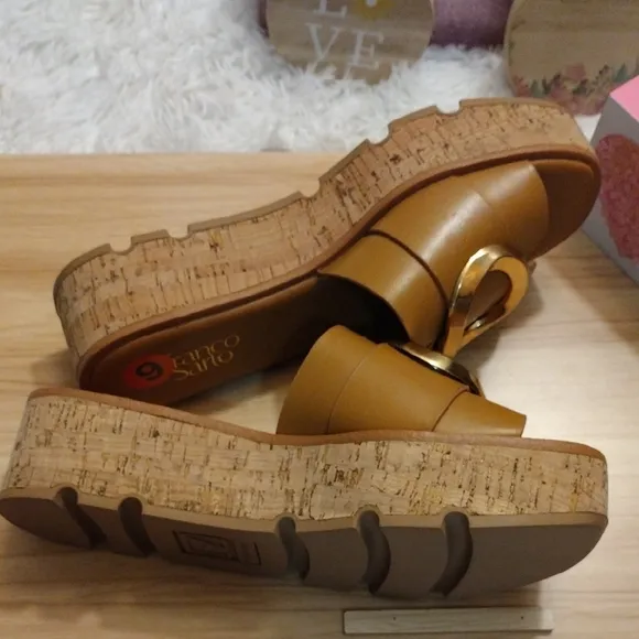 Franco Sarto Women's Tan Slide Sandals with Gold Accent