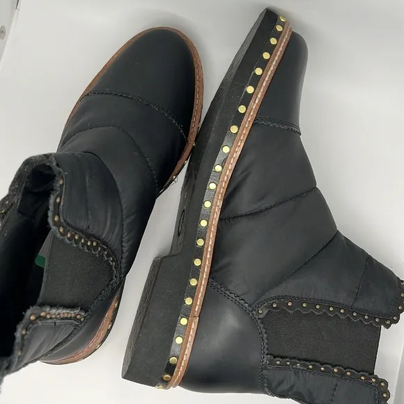 Free People Atlas Chelsea Leather Puffer Upper Ankle Boots Black Size 37.5-38.5