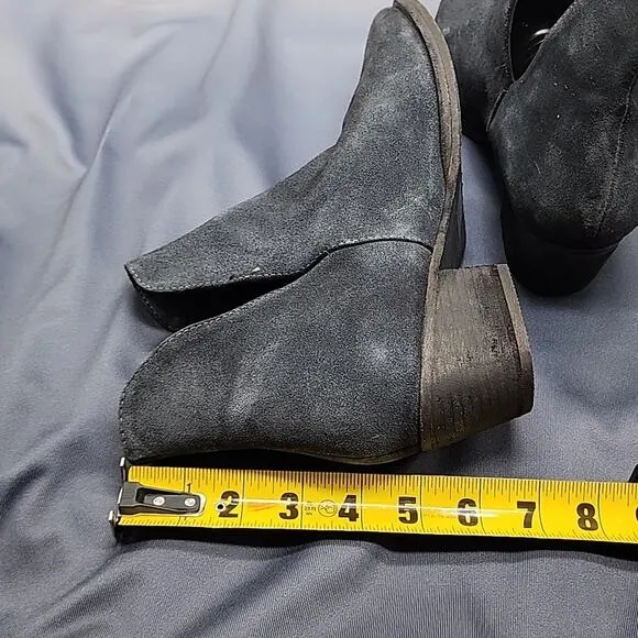FREE PEOPLE CHARM DOUBLE V ANKLE BOOTS SMOKE SUEDE WOMEN'S SIZE 39 NWOB