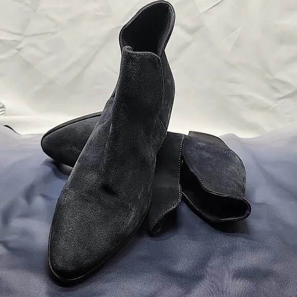 FREE PEOPLE CHARM DOUBLE V ANKLE BOOTS SMOKE SUEDE WOMEN'S SIZE 39 NWOB