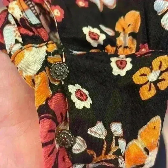 Free People Daisy Jane mini dress in size Medium. 🌼
