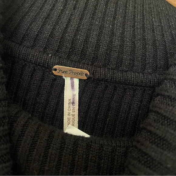 Free People Maxi Sweater Dress NWOT Women’s Size XS Black Sport Stripe Midi