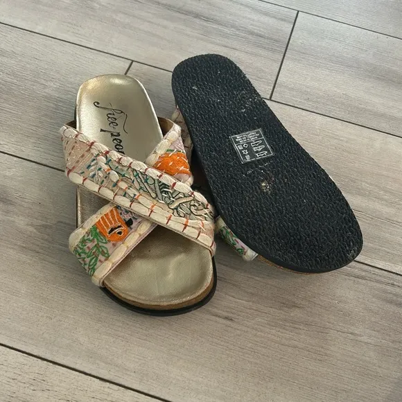Free People Wildflowers crossband slides slip on sandals size 36 or 6