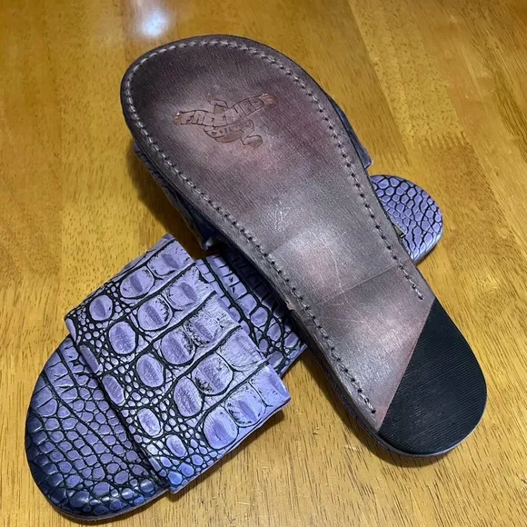 Freebird By Steven Tiki Purple Crocodile Slip On Sandals Size 7