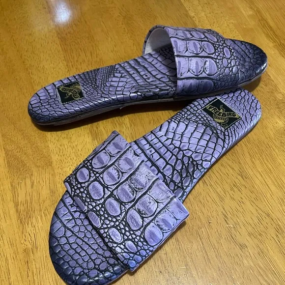 Freebird By Steven Tiki Purple Crocodile Slip On Sandals Size 7