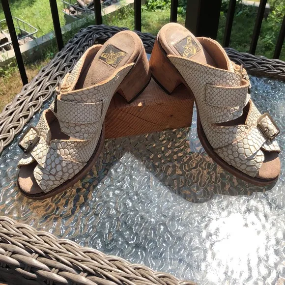 Freebird Caprice sandals