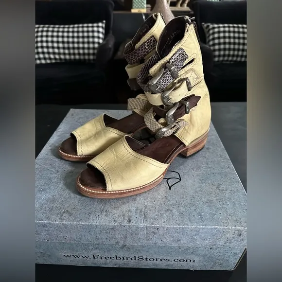 Freebird Pilar Sandals 8