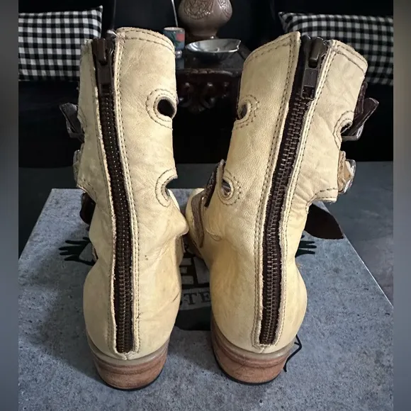 Freebird Pilar Sandals 8