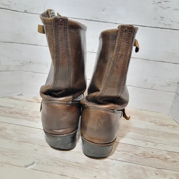 Frye 12r Engineer boots in brown leather