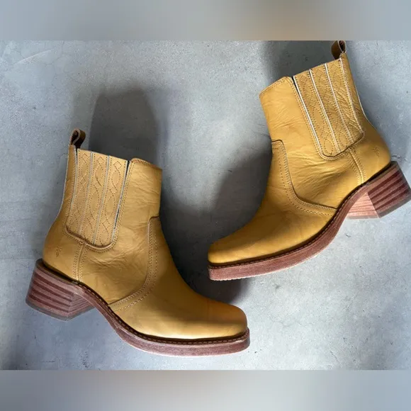 Frye Campus Chelsea Boots
