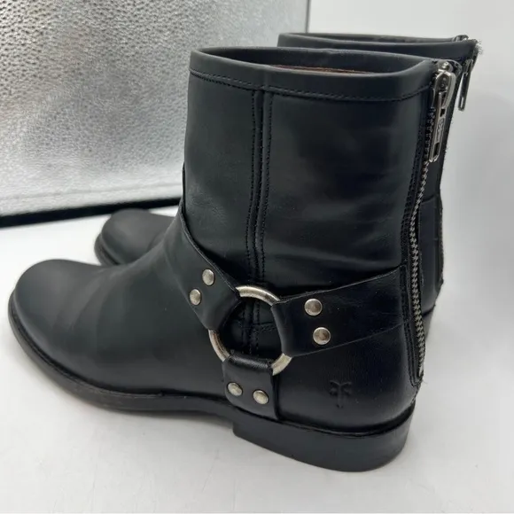 Frye Phillip Harness Short boots booties black leather back zipper closure sz 7