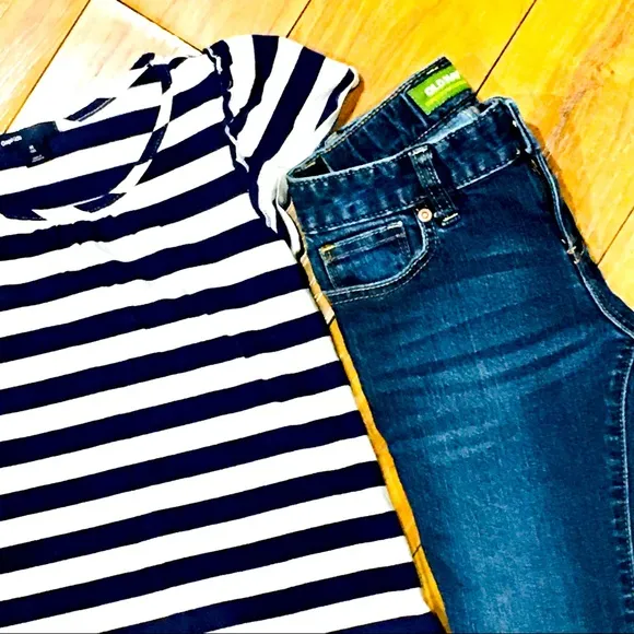 Girl school outfits — skinny denim jeans and Gap striped tee shirt top -…
