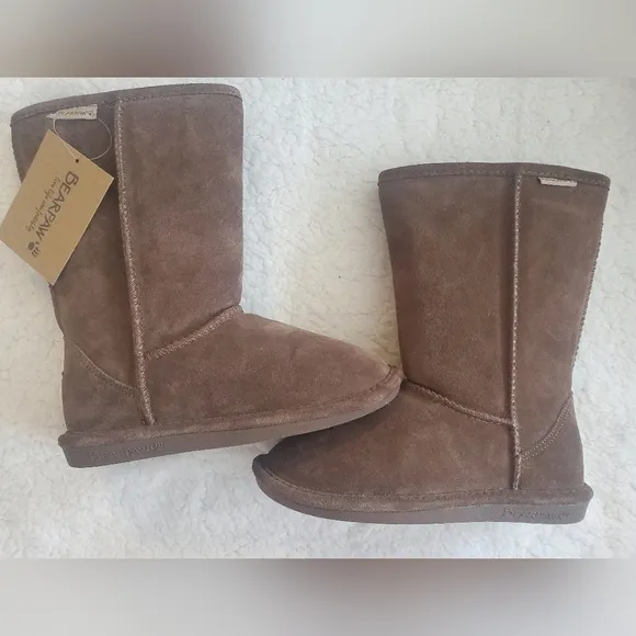 Girl’s Bearpaw Boots Size 3 Brown Youth tall Cow Suede upper/Wool Blend lining.