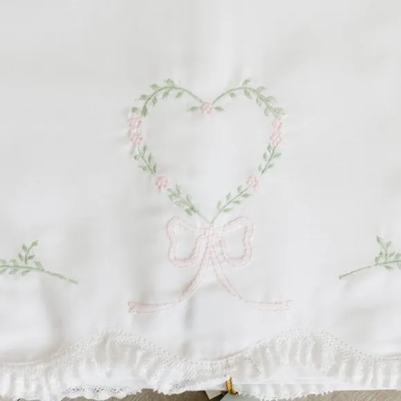 Girl's Heirloom Blanket Floral Embroidery Baby Shower Gift Feltman Brother's NWT