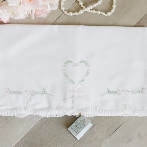 Girl's Heirloom Blanket Floral Embroidery Baby Shower Gift Feltman Brother's NWT