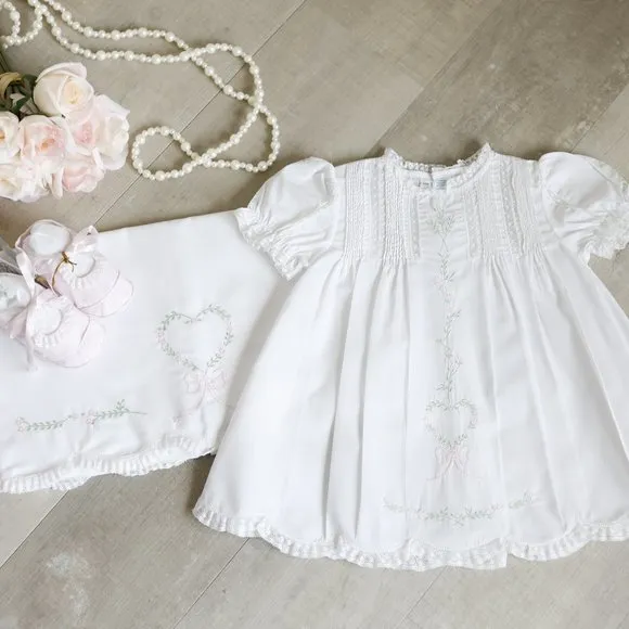 Girl's Heirloom Blanket Floral Embroidery Baby Shower Gift Feltman Brother's NWT
