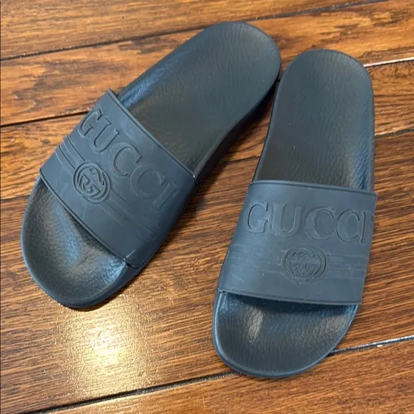 Gucci Black Slide Sandals Minimalist Design