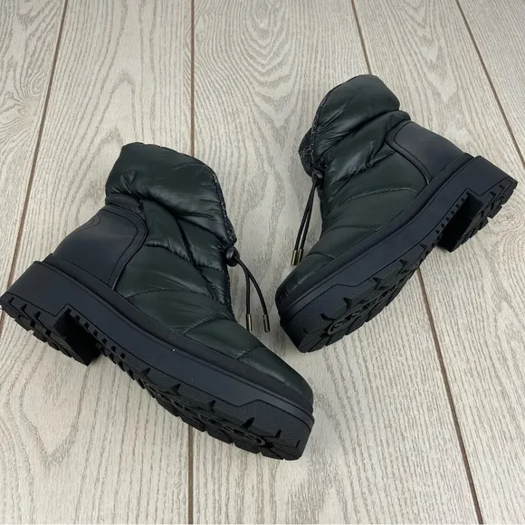 GUESS Women's Leeda Cold Weather Puffer Boots 9M Black