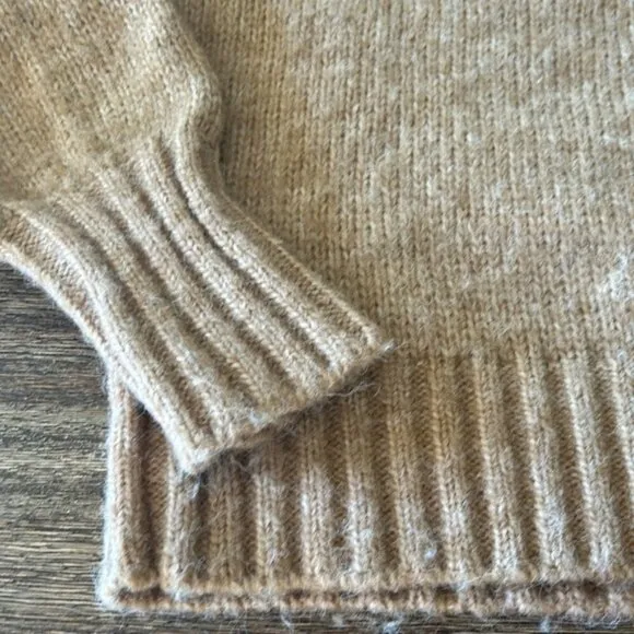 HEARTLOOM The Sara Sweater  Birch large EUC