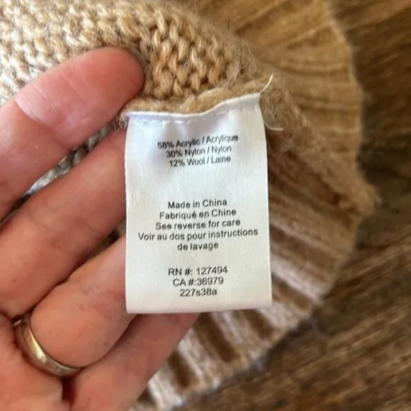 HEARTLOOM The Sara Sweater  Birch large EUC