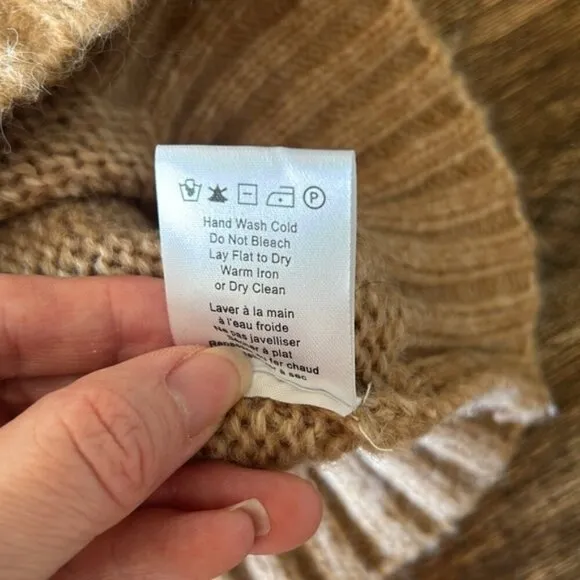HEARTLOOM The Sara Sweater  Birch large EUC