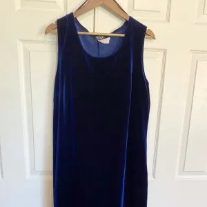 Helen Blake - Y2K style Blue velvet shift dress