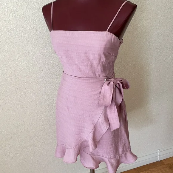 Hello Molly Top It Off Dress Blush size Medium