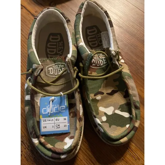 Hey Dude Wally Linen Youth Camo Slip-On Shoes  Size Y4-L5 New With Tag