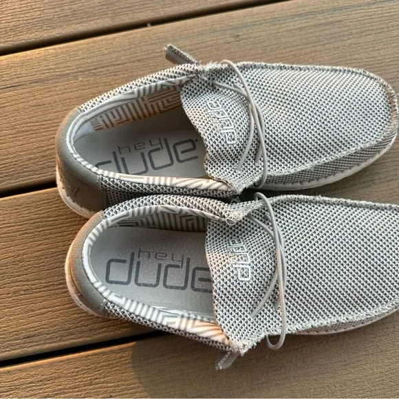 Hey Dude Wally Sox Slip On Shoes Classic Casual Moccasin Light Grey Size 8 Men’s
