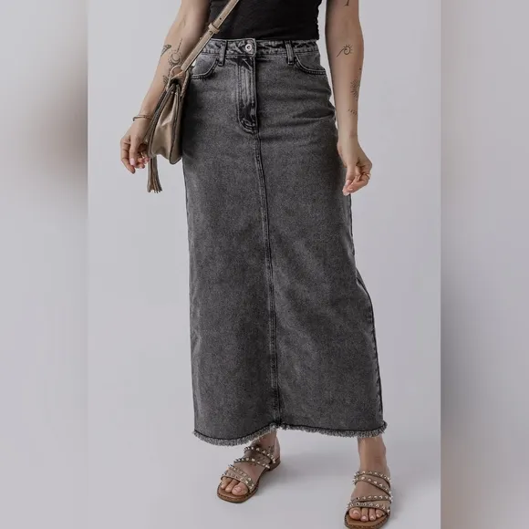 High-Rise Midi Retro 90s Acid Wash Black Denim Back Slit Frayed Hem Jean Skirt