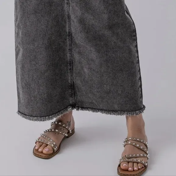High-Rise Midi Retro 90s Acid Wash Black Denim Back Slit Frayed Hem Jean Skirt