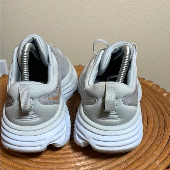 Hoka Bondi 8 Light Gray and Peach Running Shoes size 9.5 D