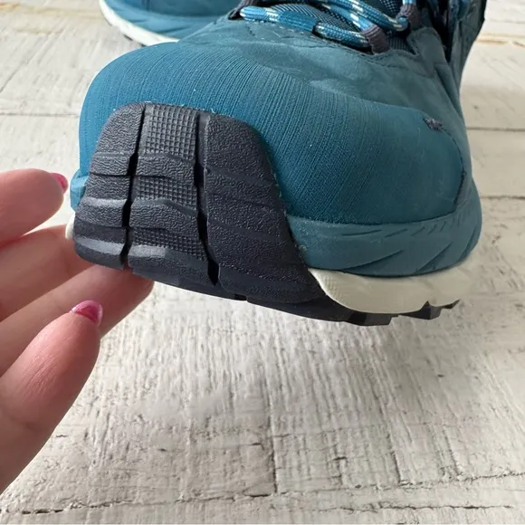HOKA‎ Kaha 2 GTX Hiking Boot NWOT Women’s size 9.5 in Blue Coral Vibram Soles