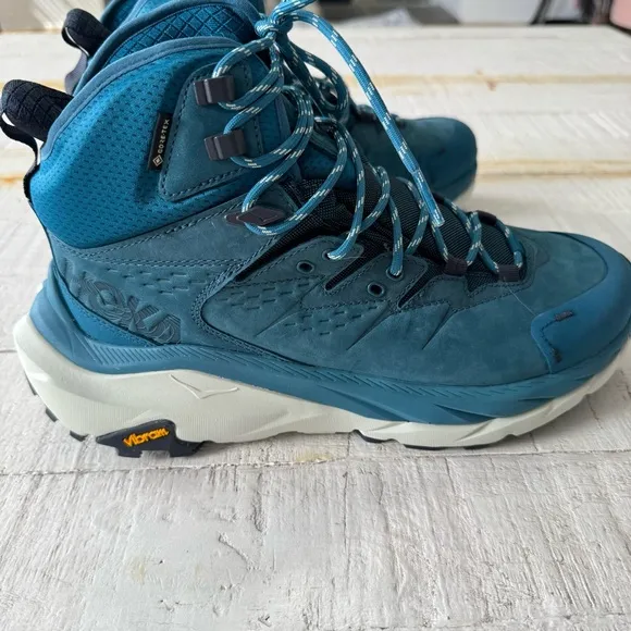 HOKA‎ Kaha 2 GTX Hiking Boot NWOT Women’s size 9.5 in Blue Coral Vibram Soles