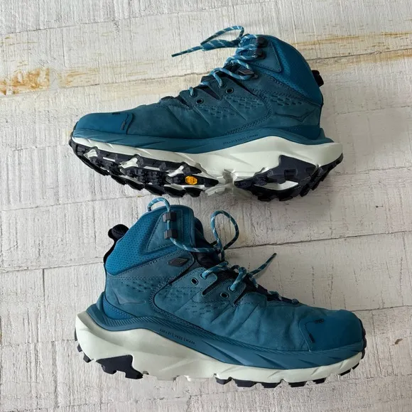 HOKA‎ Kaha 2 GTX Hiking Boot NWOT Women’s size 9.5 in Blue Coral Vibram Soles