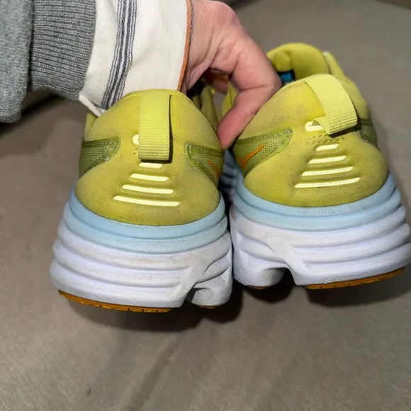 HOKA ONE Bondi 8 Mens Shoes 9D Butterfly Evening Primrose