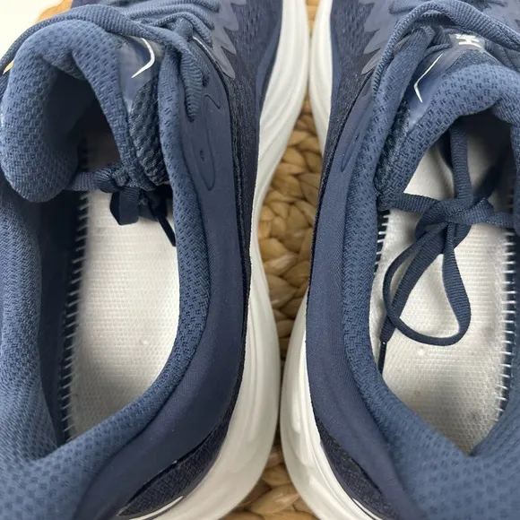 HOKA ONE Bondi 9 Running Shoes Varsity Navy White Size 10 Men's