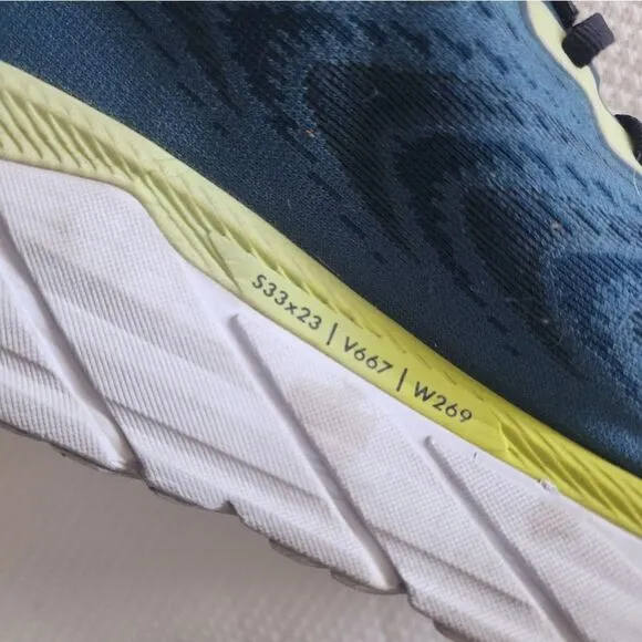 Hoka One One Arahi 6 sneakers athletic running shoes