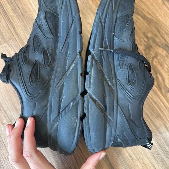 Hoka One One Clifton L GORE-TEX Black Unisex Shoes Men’s  8.5 Womens 9.5