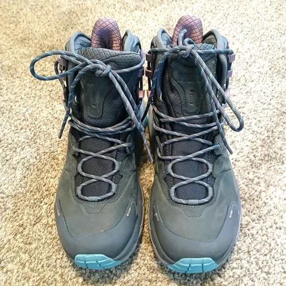 Hoka One One Kaha 2 GTX Gore-Tex Vibram Hiking Boots Women's Size 9B (NWOT)