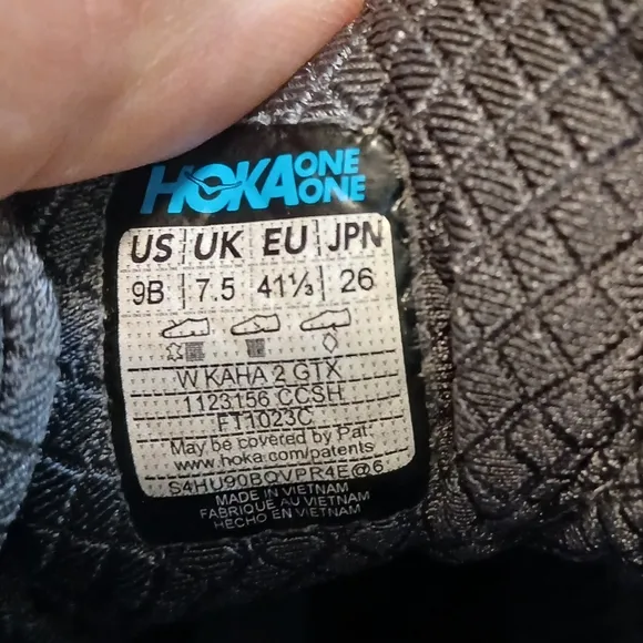 Hoka One One Kaha 2 GTX Gore-Tex Vibram Hiking Boots Women's Size 9B (NWOT)