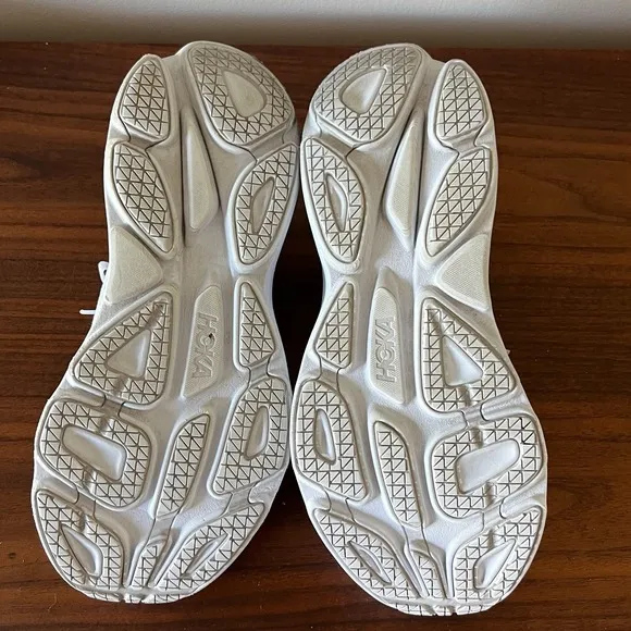 Hoka One One Men's Bondi 8 Triple White Running Sneakers Shoes Size 13D Chunky