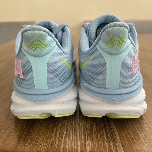 Hoka Women’s Clifton 9 Women’s Sz 8 Blue Pink Running Shoes Athletic Trainers