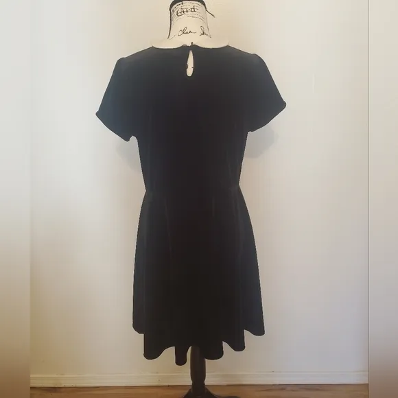 Hot Topic | Black Stretch Velvet White Collar Wednesday Adams Costume Dress - XL