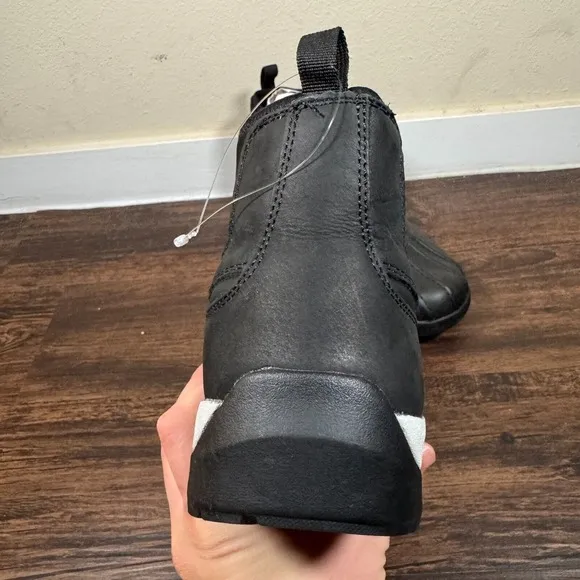 Huckberry‎ All Weather Vibram Chore Duck Boots Mens 10.5M Black Leather Slip On