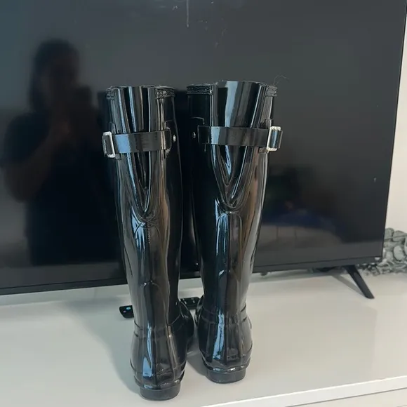 Hunter Glossy Black Rain Boots