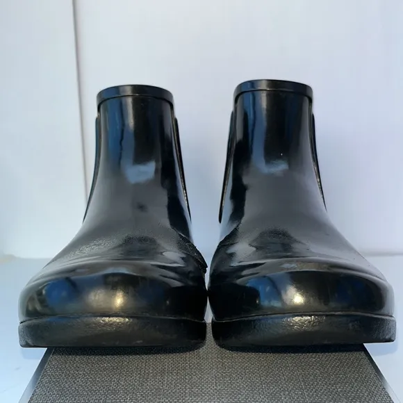 Hunter Original Refined Chelsea Waterproof Rain Boot ~ in Black (Read ~)
