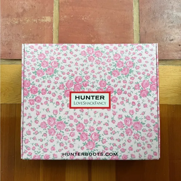Hunter x LoveShackFancy Womens Play Rain Boot Pink Floral Rose Heart Size 9 NWT