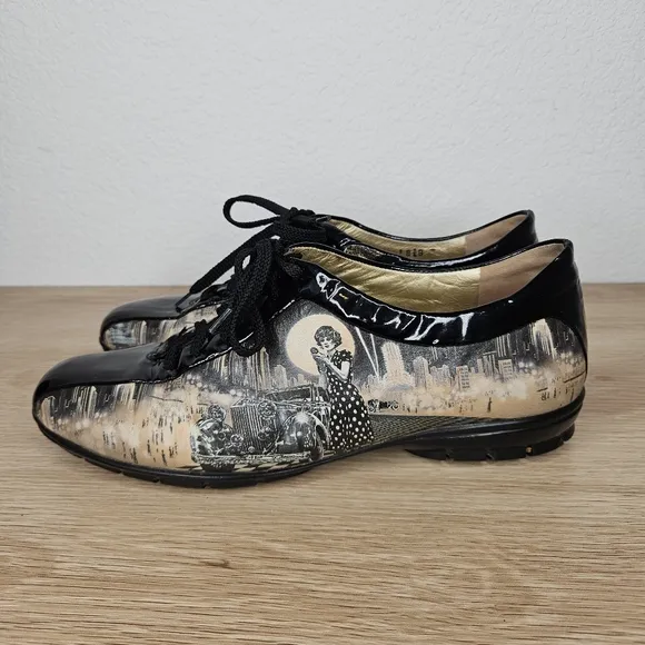 Icon Wearable Art Vintage Woman Lace Up Sneakers, Size 8.5